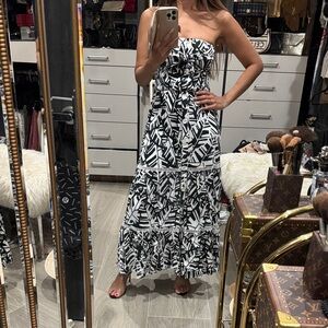 Blue Island One Shoulder Black and White Dress